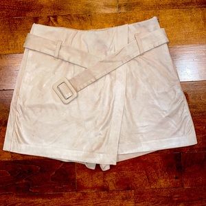 Zara’s High Fashioned Velvet Skort